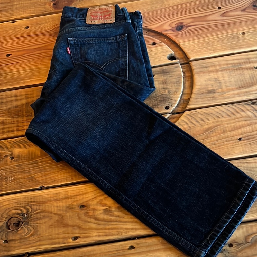 Men’s Levi 514 jeans